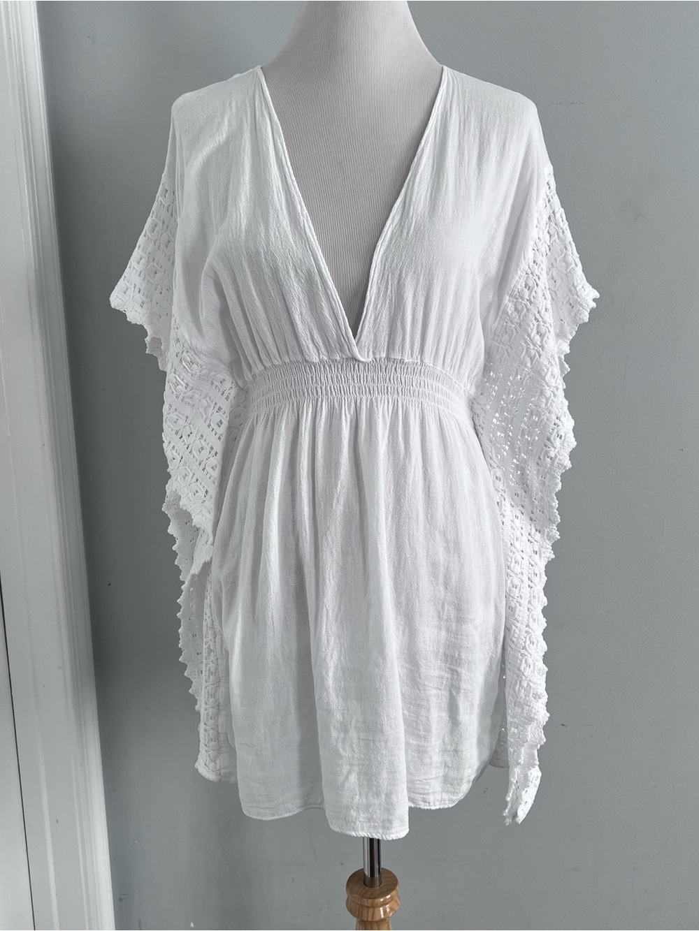 Seaspice Resort Wear White Peruvian Cotton Lace Cover Up M